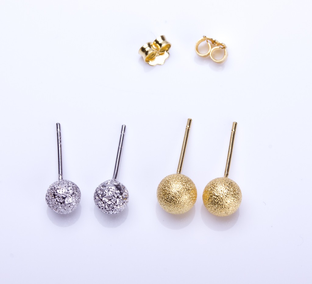 everyday earrings for round face