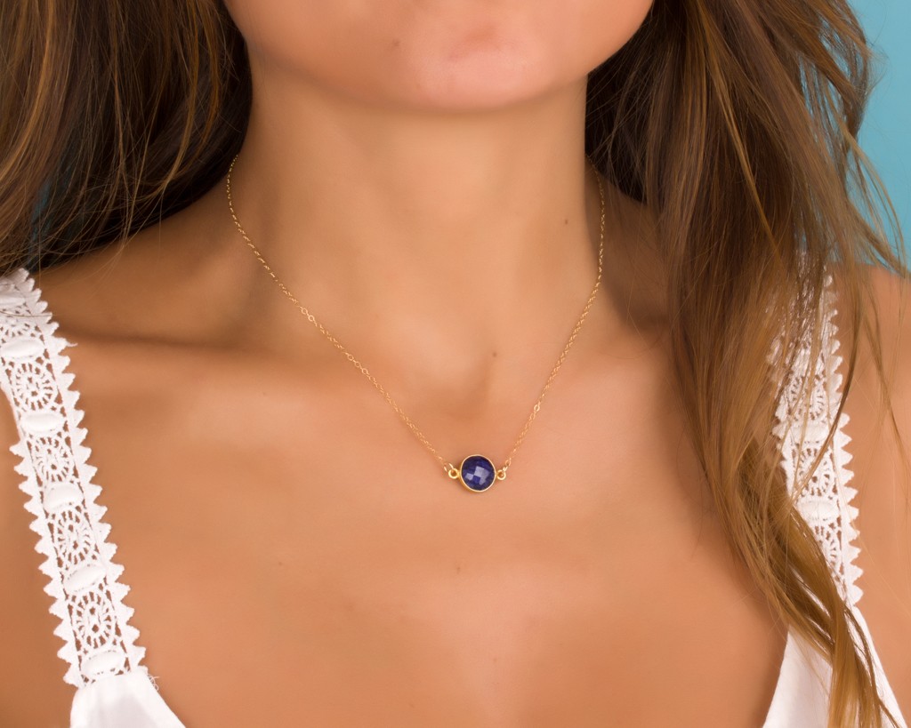 Simple blue necklace hotsell