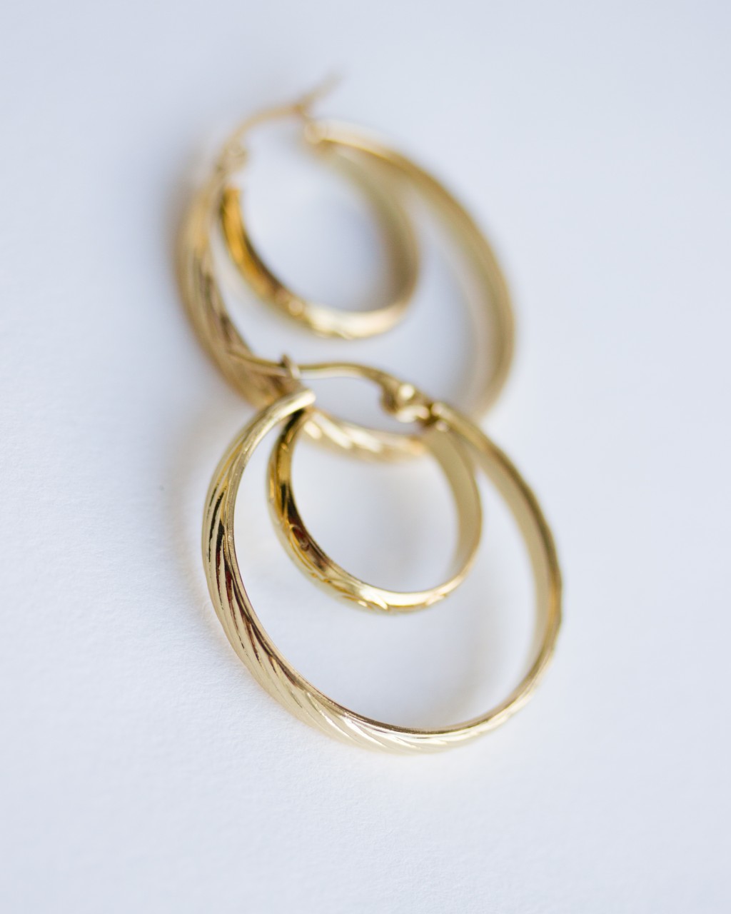 Gold double hoops Clearance