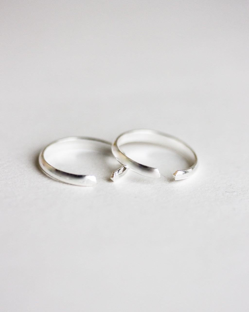 Sterling silver thin band ring sale