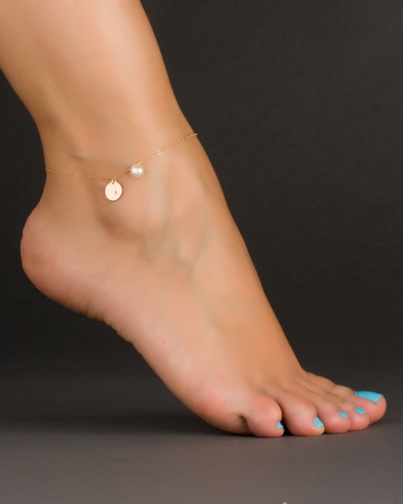 Anklet - Wikipedia