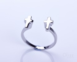 Minimalistic Silver Ring / Moden Silver Cross Ring | Zeuxippe