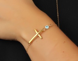 Large Cross Bracelet / Bracelet Charms Gold | Syrinx